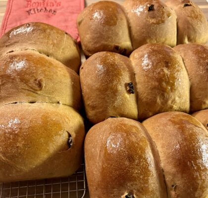 Sweet Molasses Raisin Bread - Traditional Newfoundland