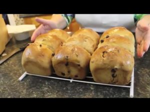 sweet molasses raisin bread
