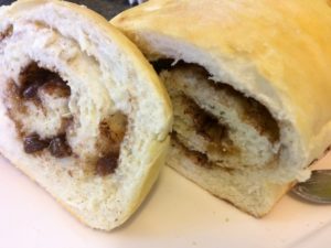 cinnamon raisin bread