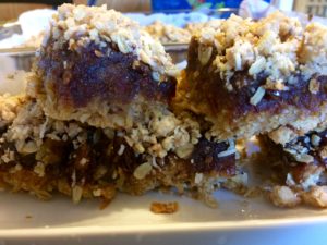 Traditional Newfoundland Date Crumbles