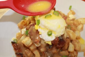 BREAKFAST POUTINE