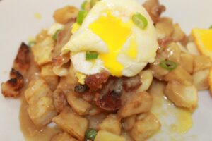 BREAKFAST POUTINE