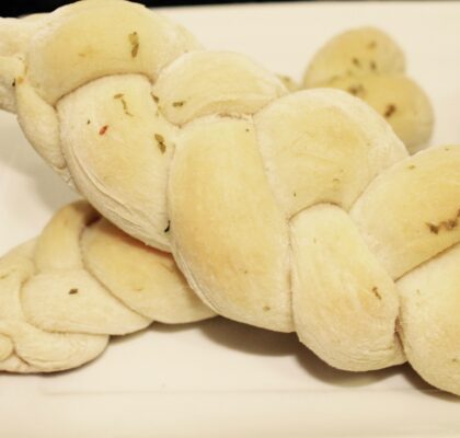 BRAIDED BREADSTICKS