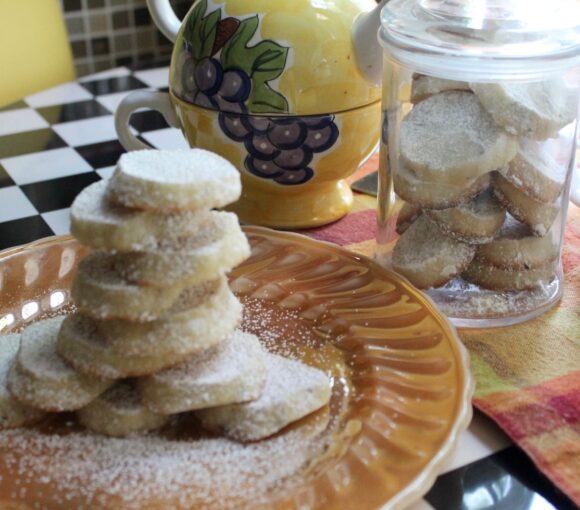 CARAWAY SWEET BISCUITS