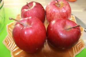 Red Apples