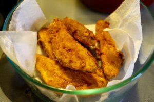 Crispy Seasoned Potato Wedges and Chicken