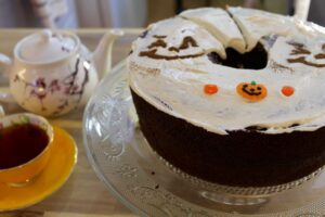 PUMPKIN SPICE CAKE