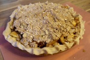 APPLE CRUMBLE PIE