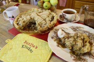 APPLE CRUMBLE PIE