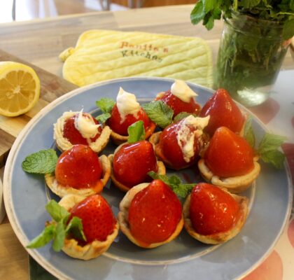 STRAWBERRY TARTS