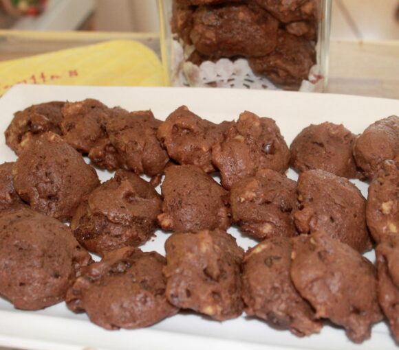 Chocolate Walnut Cookies