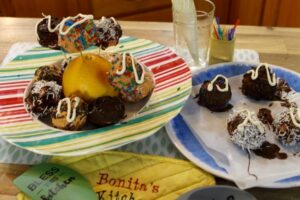 CAKE POPS