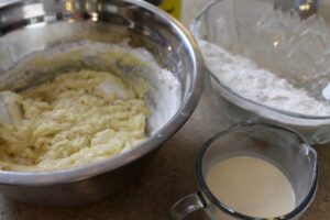 Lemon and Thyme Cake