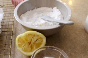 Lemon and Thyme Cake