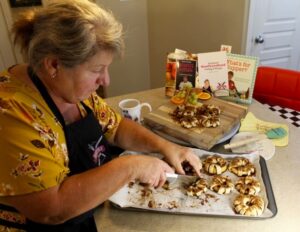 Cinnamon Apple Pastries