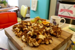 Cinnamon Apple Pastries